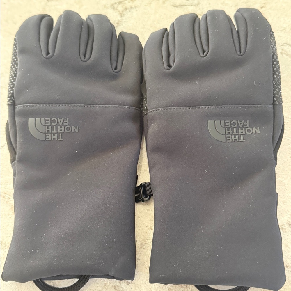 The North Face Black Unisex Apparel